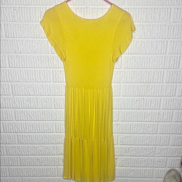 See You Monday Yellow Cotton Midi Dress - Picture 2 of 3